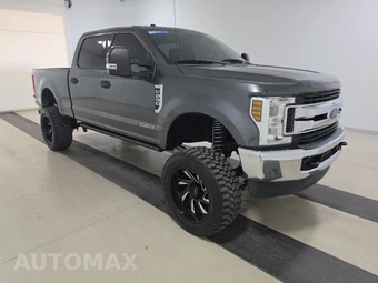 2019 Ford Super Duty F-250 XLT Crew Cab Medium Bed - miniatura 3