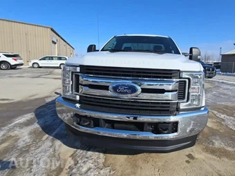 2019 Ford Super Duty F-250 XLT Regular Cab Long Bed - miniatura 2