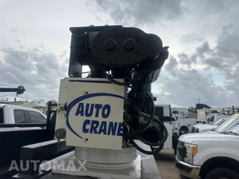 2019 Ford Super Duty F-350 Cab Chassis XL Crew Cab DRW - miniatura 13