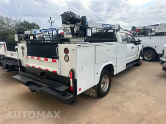 2019 Ford Super Duty F-350 Cab Chassis XL Crew Cab DRW - miniatura 4