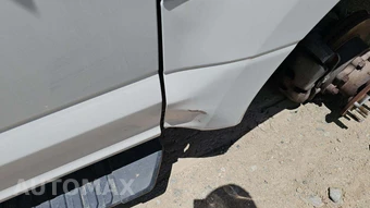2019 Ford Super Duty F-350 Cab Chassis XL Crew Cab DRW - miniatura 20
