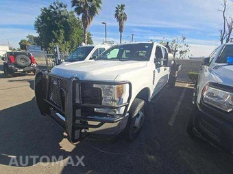 2019 Ford Super Duty F-350 Cab Chassis XL Crew Cab DRW