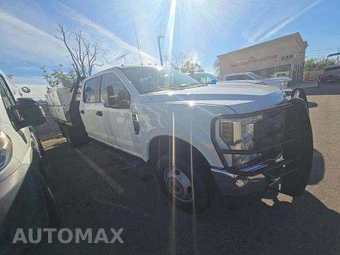 2019 Ford Super Duty F-350 Cab Chassis XL Crew Cab DRW - miniatura 4