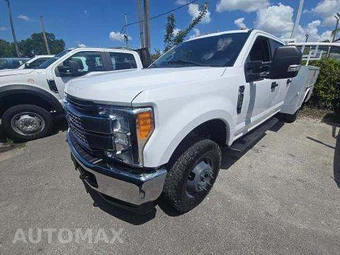2019 Ford Super Duty F-350 Cab Chassis XL Crew Cab DRW