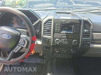 2019 Ford Super Duty F-350 Cab Chassis XL Crew Cab DRW - miniatura 10