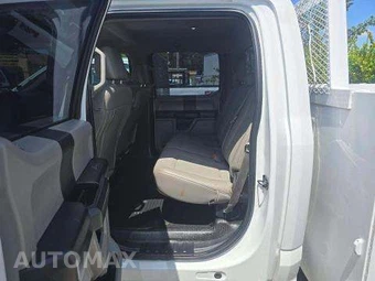 2019 Ford Super Duty F-350 Cab Chassis XL Crew Cab DRW - miniatura 13