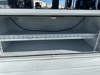 2019 Ford Super Duty F-350 Cab Chassis XL Crew Cab DRW - miniatura 48