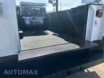 2019 Ford Super Duty F-350 Cab Chassis XL Crew Cab DRW - miniatura 49