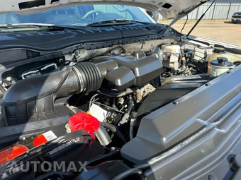 2019 Ford Super Duty F-350 Cab Chassis XL Crew Cab DRW - miniatura 62