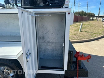 2019 Ford Super Duty F-350 Cab Chassis XL Crew Cab DRW - miniatura 82