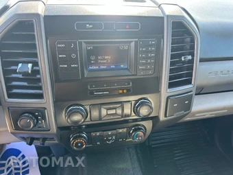 2019 Ford Super Duty F-350 Cab Chassis XL Crew Cab DRW - miniatura 99