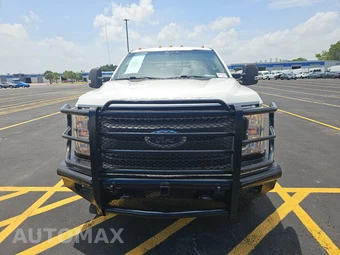 2019 Ford Super Duty F-350 Cab Chassis XL Crew Cab DRW - miniatura 2