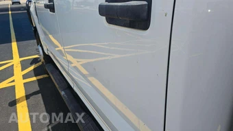 2019 Ford Super Duty F-350 Cab Chassis XL Crew Cab DRW - miniatura 30