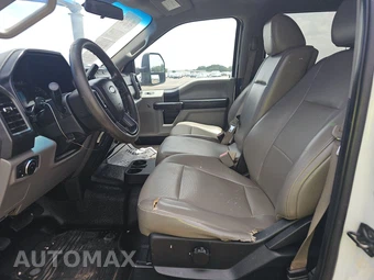 2019 Ford Super Duty F-350 Cab Chassis XL Crew Cab DRW - miniatura 7