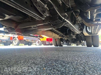 2019 Ford Super Duty F-350 Cab Chassis XL Crew Cab DRW - miniatura 7