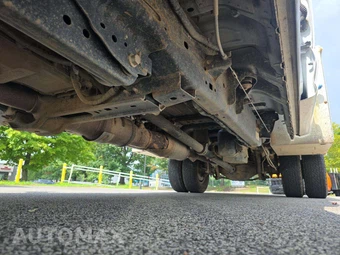 2019 Ford Super Duty F-350 Cab Chassis XL Crew Cab DRW - miniatura 7