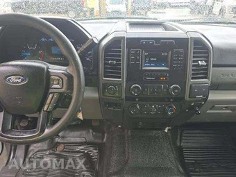 2019 Ford Super Duty F-350 Cab Chassis XL Extended Cab w/Rear Doors - miniatura 11