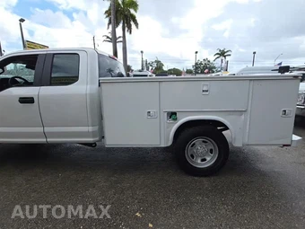 2019 Ford Super Duty F-350 Cab Chassis XL Extended Cab w/Rear Doors - miniatura 3