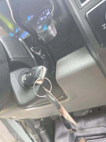 2019 Ford Super Duty F-350 Cab Chassis XL Extended Cab w/Rear Doors - miniatura 9