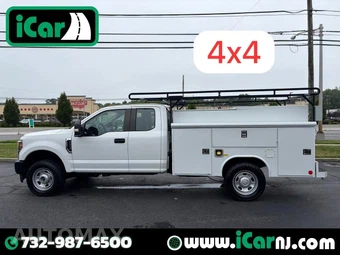 2019 Ford Super Duty F-350 Cab Chassis XL Extended Cab w/Rear Doors