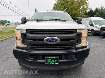 2019 Ford Super Duty F-350 Cab Chassis XL Extended Cab w/Rear Doors - miniatura 10