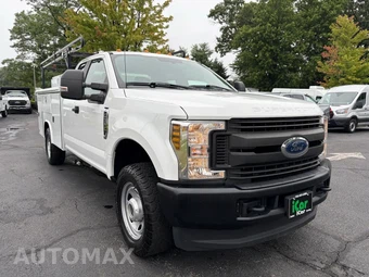 2019 Ford Super Duty F-350 Cab Chassis XL Extended Cab w/Rear Doors - miniatura 12
