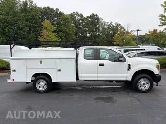 2019 Ford Super Duty F-350 Cab Chassis XL Extended Cab w/Rear Doors - miniatura 14