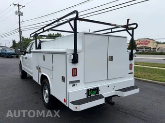 2019 Ford Super Duty F-350 Cab Chassis XL Extended Cab w/Rear Doors - miniatura 18