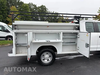 2019 Ford Super Duty F-350 Cab Chassis XL Extended Cab w/Rear Doors - miniatura 24