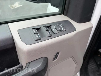 2019 Ford Super Duty F-350 Cab Chassis XL Extended Cab w/Rear Doors - miniatura 44
