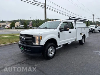 2019 Ford Super Duty F-350 Cab Chassis XL Extended Cab w/Rear Doors - miniatura 8