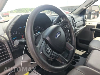 2019 Ford Super Duty F-350 Cab Chassis XL Extended Cab w/Rear Doors - miniatura 10