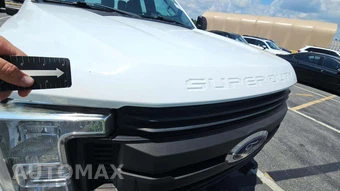 2019 Ford Super Duty F-350 Cab Chassis XL Extended Cab w/Rear Doors - miniatura 29