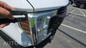 2019 Ford Super Duty F-350 Cab Chassis XL Extended Cab w/Rear Doors - miniatura 31