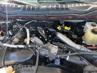 2019 Ford Super Duty F-350 Cab Chassis XL Extended Cab w/Rear Doors DRW - miniatura 12