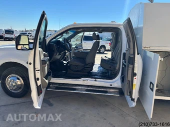 2019 Ford Super Duty F-350 Cab Chassis XL Extended Cab w/Rear Doors DRW - miniatura 17