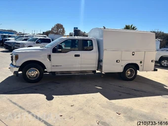 2019 Ford Super Duty F-350 Cab Chassis XL Extended Cab w/Rear Doors DRW - miniatura 4
