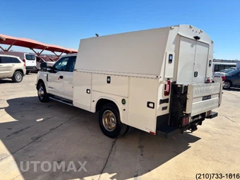 2019 Ford Super Duty F-350 Cab Chassis XL Extended Cab w/Rear Doors DRW - miniatura 5