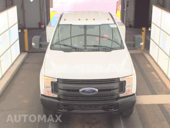 2019 Ford Super Duty F-350 Cab Chassis XL Extended Cab w/Rear Doors DRW - miniatura 2