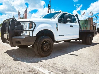 2019 Ford Super Duty F-350 Cab Chassis XL Extended Cab w/Rear Doors DRW - car from the USA, Manheim Buy-Now listing at AUTOMAX