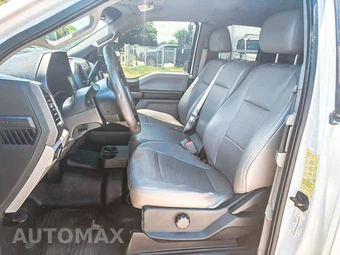 2019 Ford Super Duty F-350 Cab Chassis XL Extended Cab w/Rear Doors DRW - miniatura 11