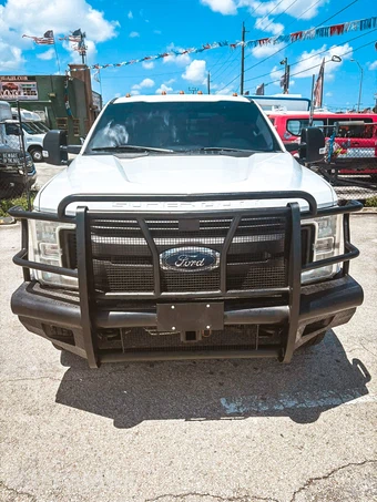 2019 Ford Super Duty F-350 Cab Chassis XL Extended Cab w/Rear Doors DRW - miniatura 3
