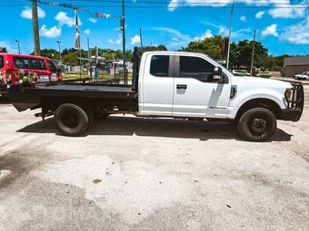 2019 Ford Super Duty F-350 Cab Chassis XL Extended Cab w/Rear Doors DRW - miniatura 5