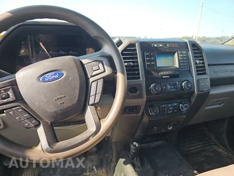 2019 Ford Super Duty F-350 Cab Chassis XL Extended Cab w/Rear Doors DRW - miniatura 11