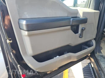 2019 Ford Super Duty F-350 Cab Chassis XL Extended Cab w/Rear Doors DRW - miniatura 9