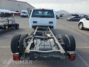 2019 Ford Super Duty F-350 Cab Chassis XL Regular Cab DRW - miniatura 5