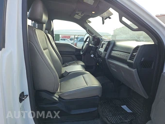 2019 Ford Super Duty F-350 Cab Chassis XL Regular Cab DRW - miniatura 8