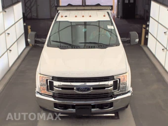 2019 Ford Super Duty F-350 Cab Chassis XLT Regular Cab DRW - miniatura 2