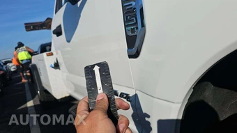 2019 Ford Super Duty F-350 Cab Chassis XLT Regular Cab DRW - miniatura 31