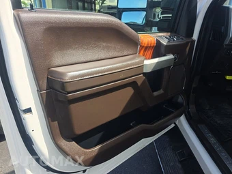 2019 Ford Super Duty F-350 King Ranch Crew Cab Long Bed DRW - miniatura 9